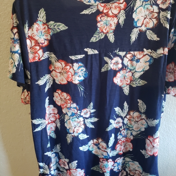 NWT St John's Bay Active top 2X - Picture 2 of 8